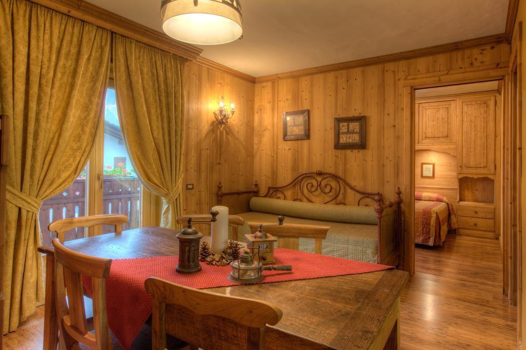 B&B Residence Checrouit Courmayeur Room photo
