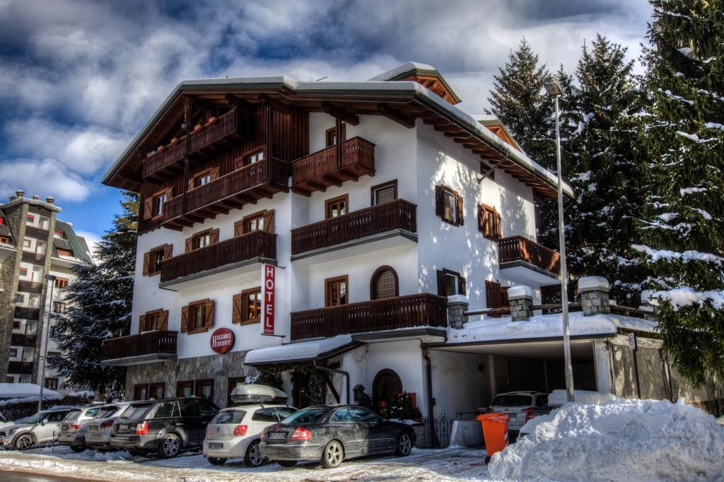 B&B Residence Checrouit Courmayeur Exterior photo