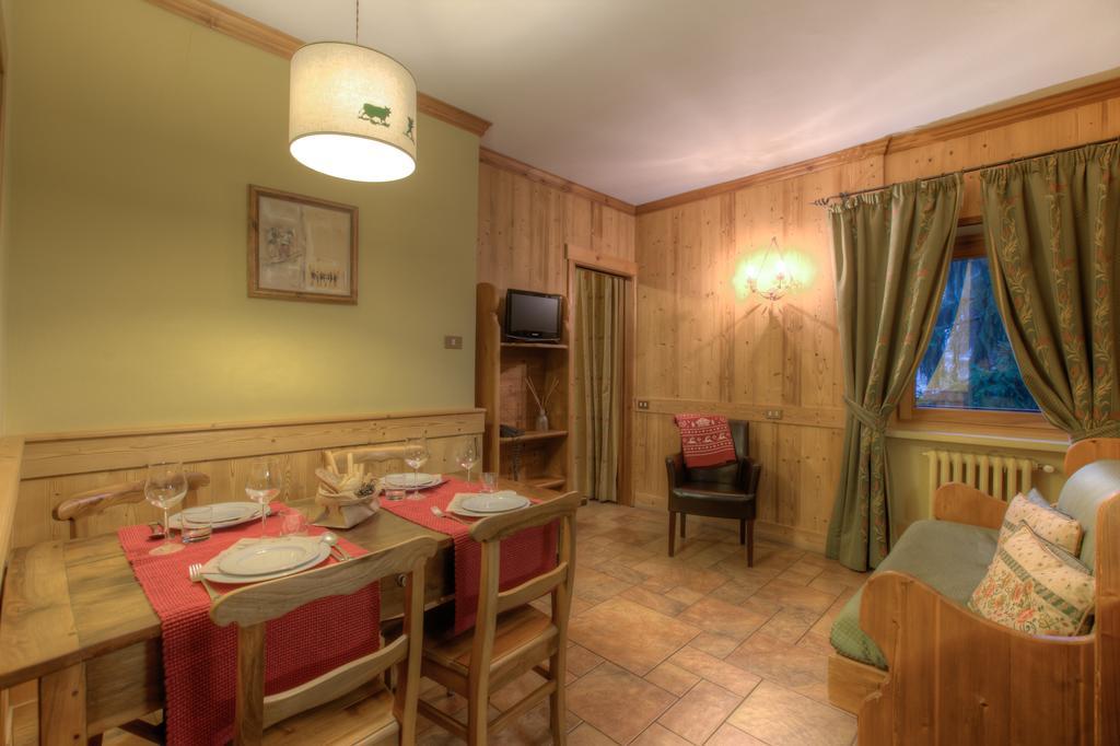 B&B Residence Checrouit Courmayeur Room photo