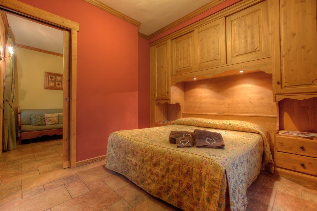 B&B Residence Checrouit Courmayeur Exterior photo