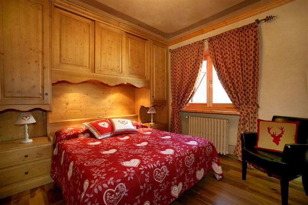 B&B Residence Checrouit Courmayeur Exterior photo