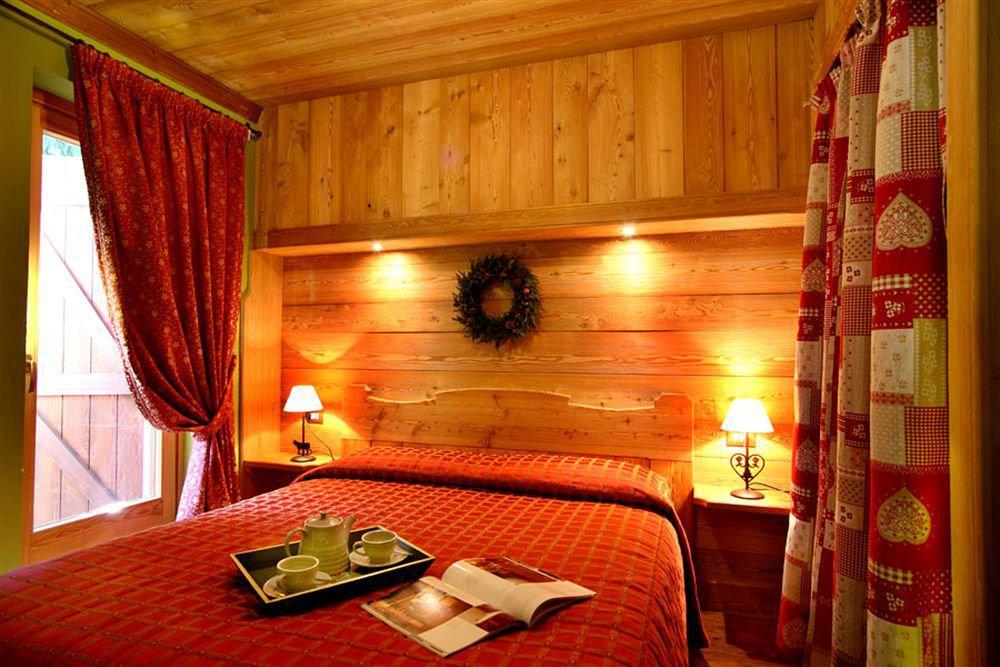 B&B Residence Checrouit Courmayeur Exterior photo